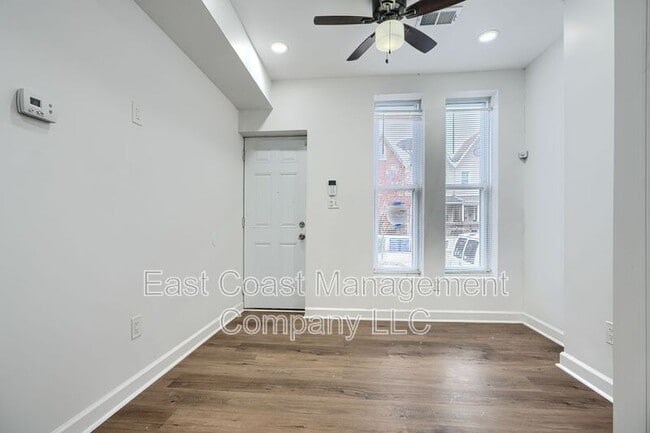 Photo - 1153 Sargeant St