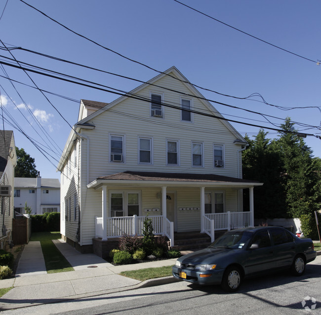 Building Photo - Fairfield Manor at Greenvale Rental