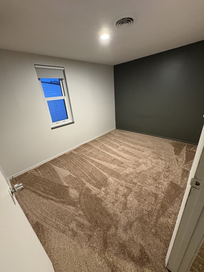 Photo - 459 Fountain St