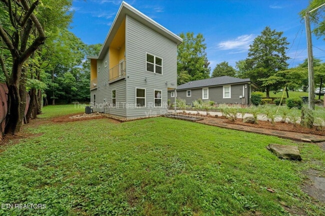 Photo - 1327 Brown Ave