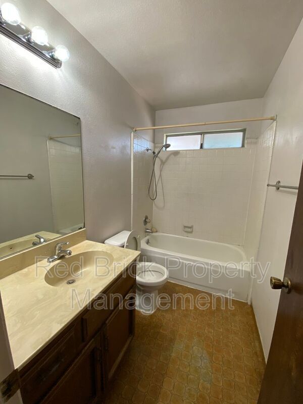 Photo - 1700 Conestoga Dr