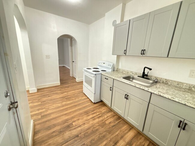 Photo - 1023-1025 Clover St Unit 1025