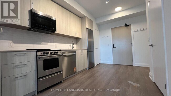 Photo - 3250 Carding Mill Trail Unit 206