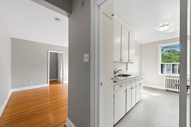 Building Photo - Englehart Apartments