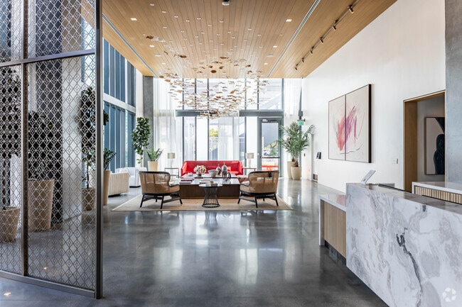 Photo - Bezel Miami Worldcenter