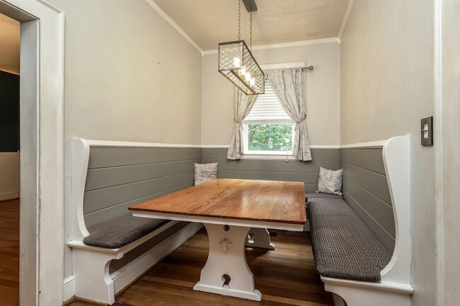 Photo - 340 W End Blvd