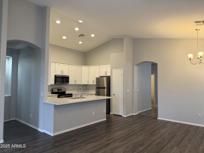 Photo - 18123 N Madison Rd