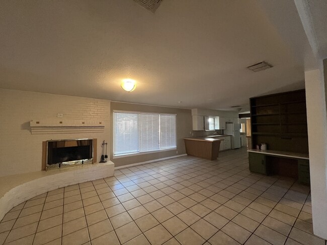 Photo - 2519 58th St