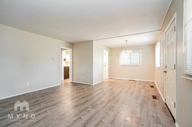 1327 Marble Dr
