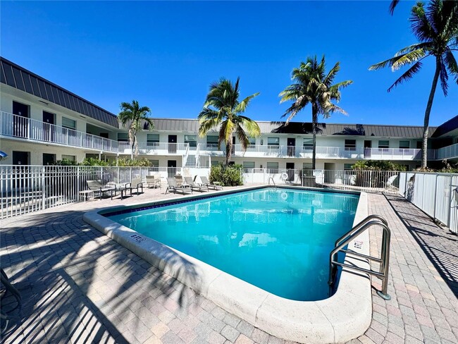 Photo - 1470 N Dixie Hwy Condo Unit 24