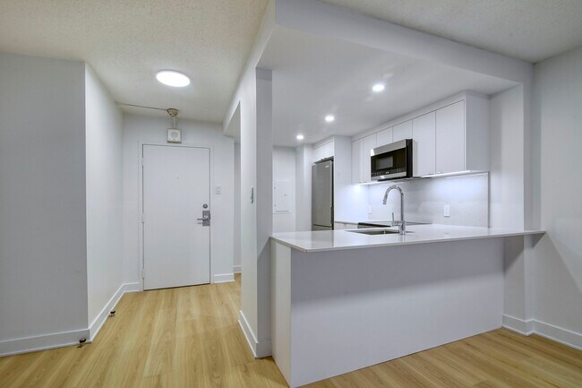 Photo - 2285 Rue St Mathieu Unit 503