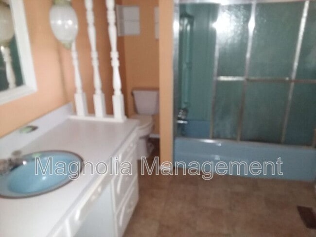 Photo - 329 Southall St