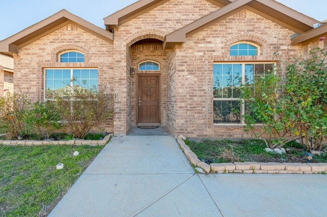 Photo - 4 Bedroom 2 Bathroom Ready to rent April 1st, 2026