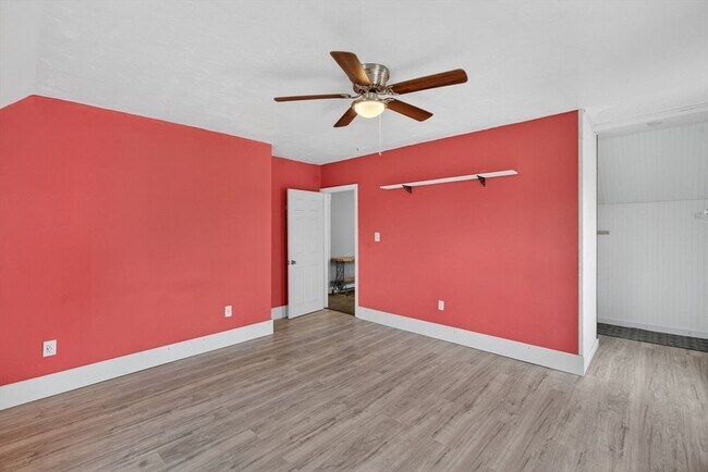Photo - 37 W Myrtle St Unit B