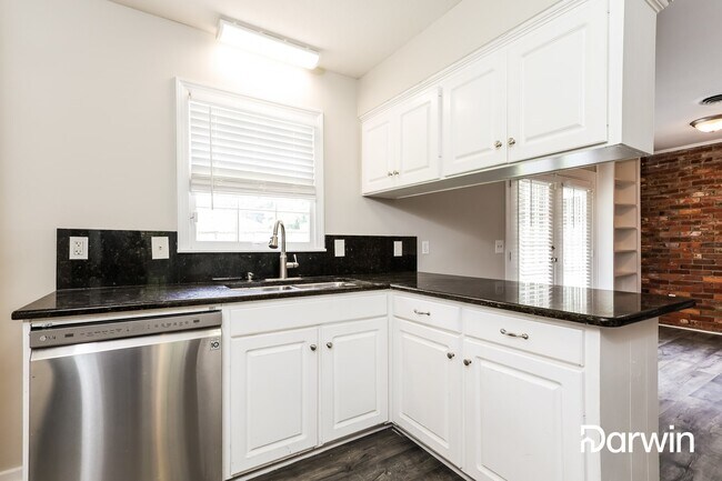 Photo - 5801 Orchardview Dr, Jackson, MS 39211