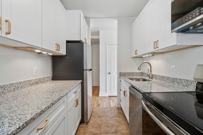 Building Photo - 1916 17th St NW