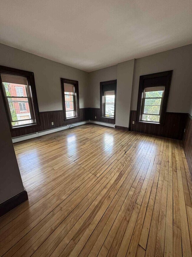 Photo - 2 Main St Unit 5