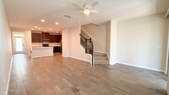 Photo - 47 Castro Ct