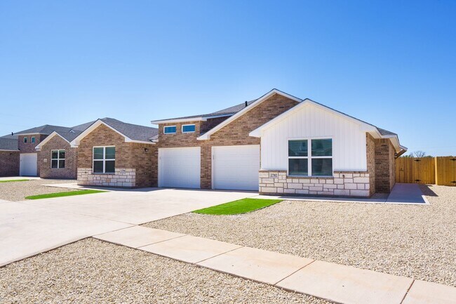Photo - 2710 Baron Ave