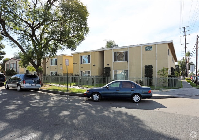 Photo - Borchard Apartments