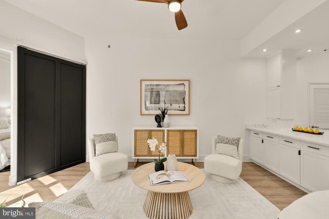 Photo - 1700 Kalorama Rd NW Unidad 310