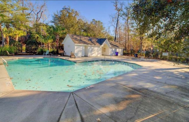 Photo - 7933 Shadow Oak Dr