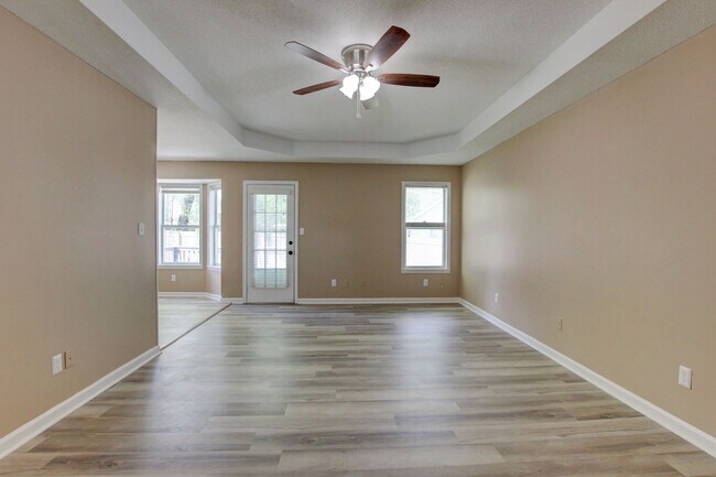 Photo - Ranch home on fenced lot-new flooring and ...