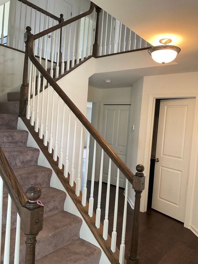 Building Photo - Beautiful Brand New Home in Spring Meadow Reserve!