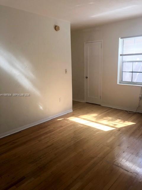 Building Photo - 1002 Douglas Rd Unit 4