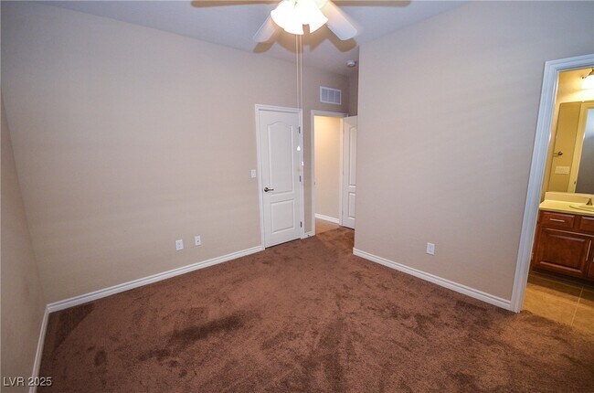 Building Photo - 685 Catalina Aisle St