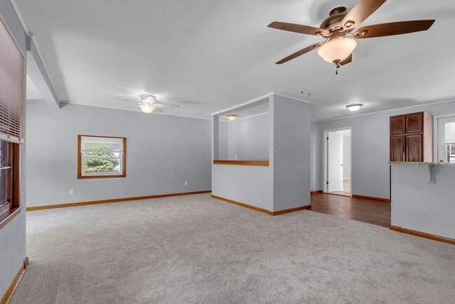 Photo - Updated 4 Bedroom 3 bathroom in Derby, KS