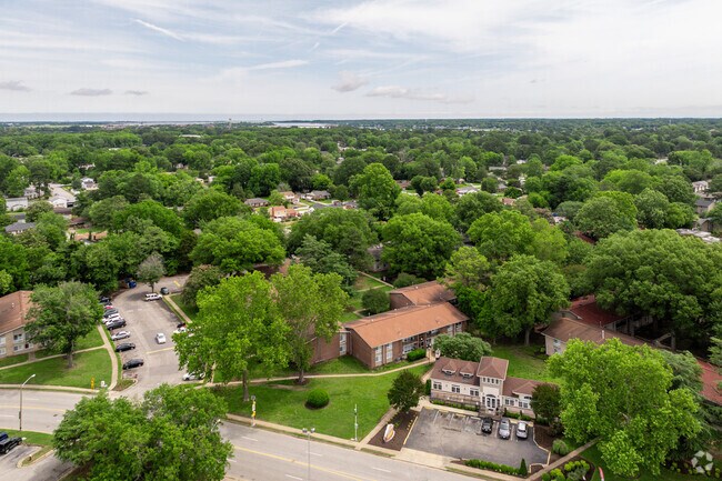 Peninsula Grove