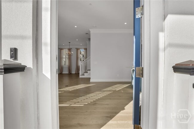 Photo - 705 Howard St