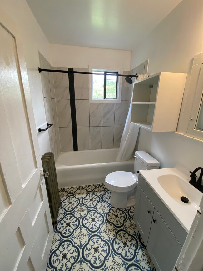 Photo - 122 Wayne St Unidad Apt 3