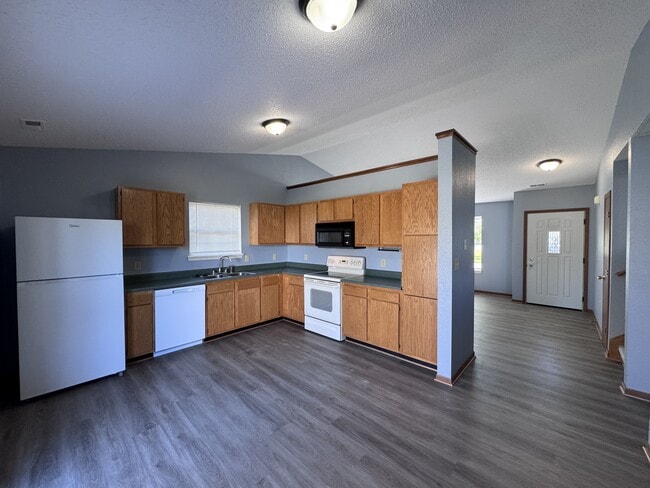 Photo - 1902 W Nathan Dr