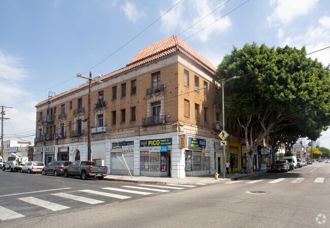 Photo - 1242 S Berendo St Apartments