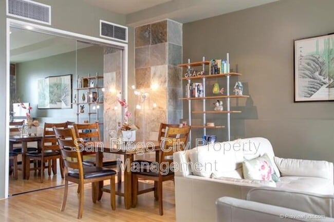 Photo - 350 W Ash St Unit 811