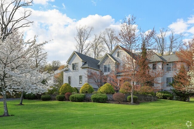 Building Photo - 31 Washington Valley Rd Rental