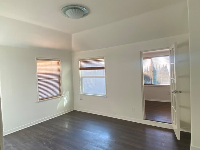 Photo - 8731 Holloway Dr Unit 8731.5