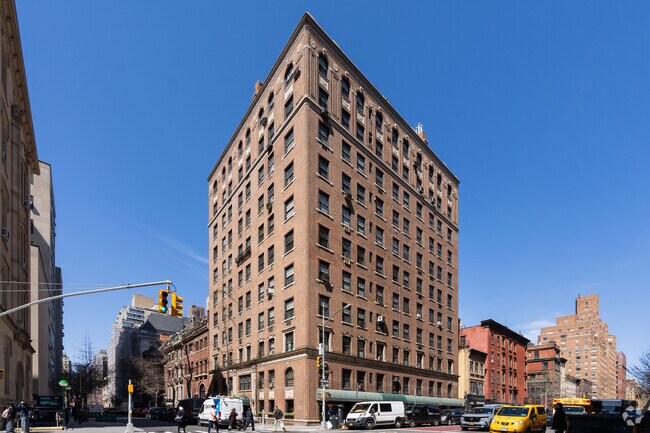 Photo - 944-952 Lexington Ave