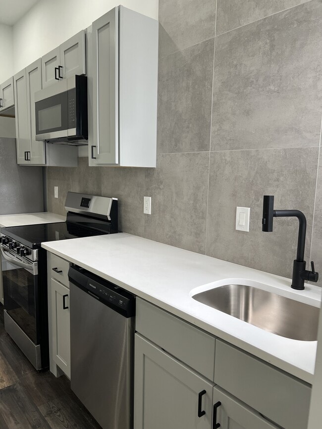Photo - 736 E Chelten Ave Unit 3
