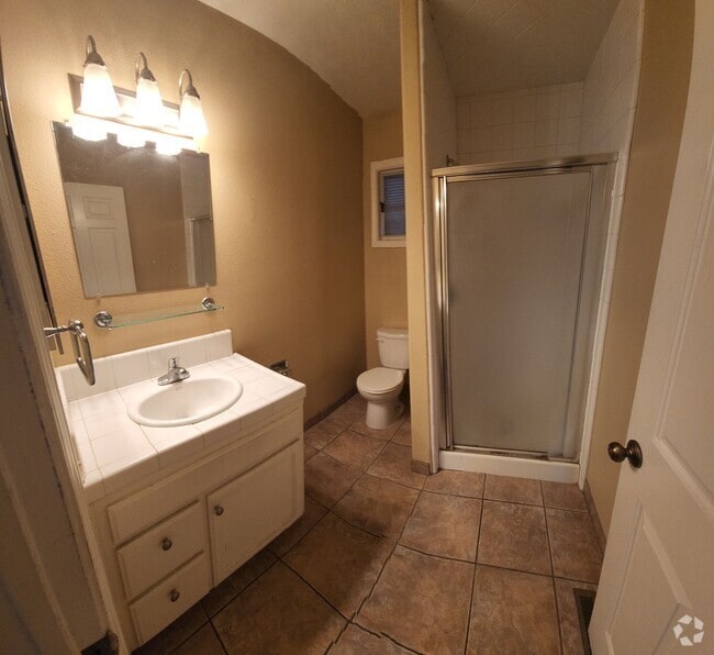 Building Photo - Charming Cottage off of Grand Avenue/Mill ... Rental