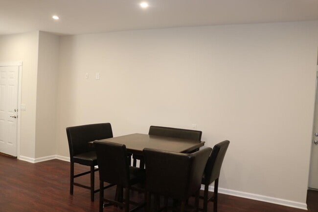 Photo - 2110 Summit Ave Unit 2