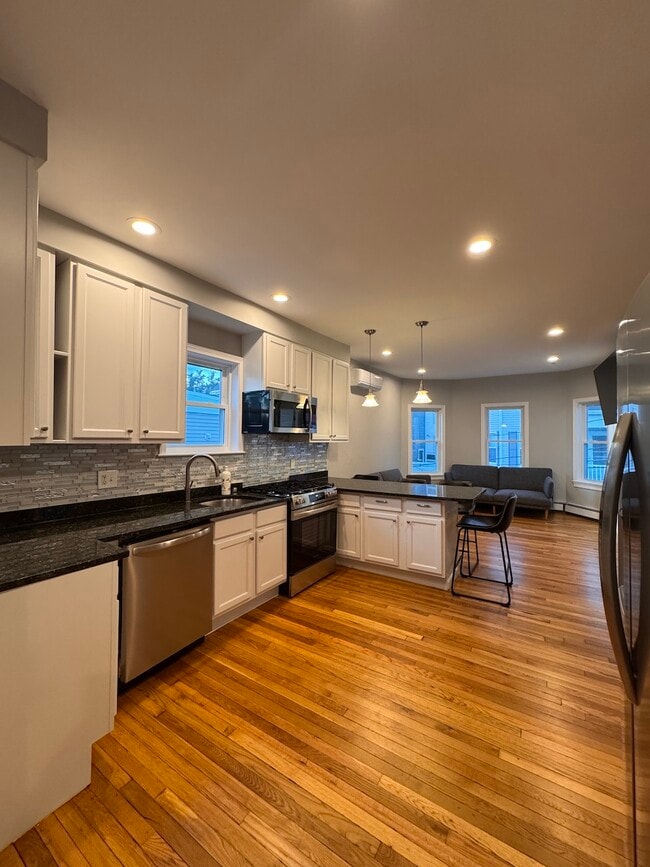 Photo - 7 Pinckney Pl Unit 2
