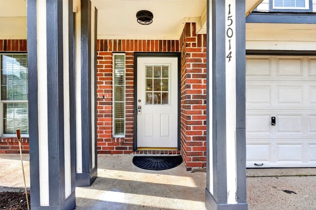 Photo - 15014 Middle Oaks Blvd