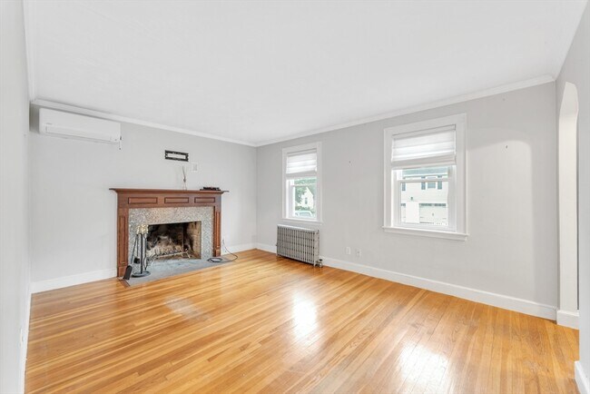 Photo - 153 Stimson St