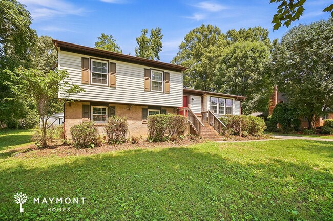 Photo - 1010 Buckingham Ave
