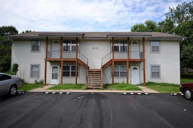 Photo - 216 SE Wingate St