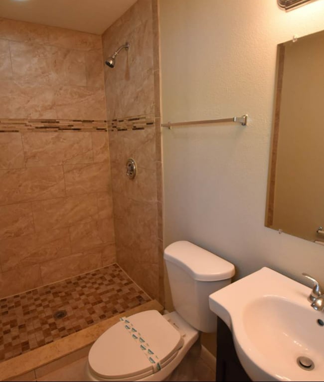 Building Photo - 1304 Viburnum Ln Rental