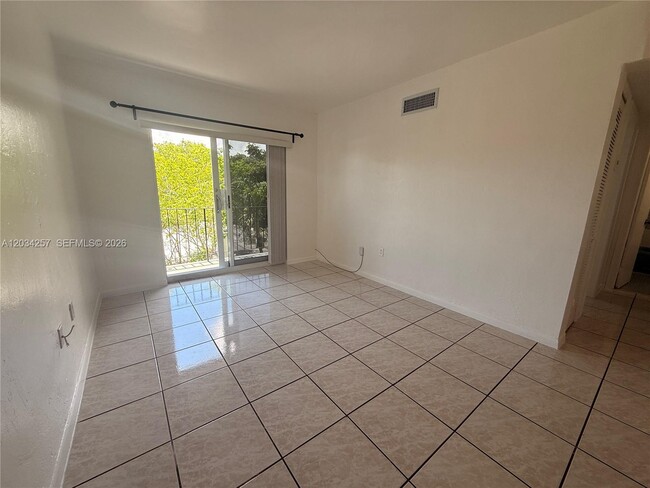 Photo - 1860 SW 22nd St Unit 11